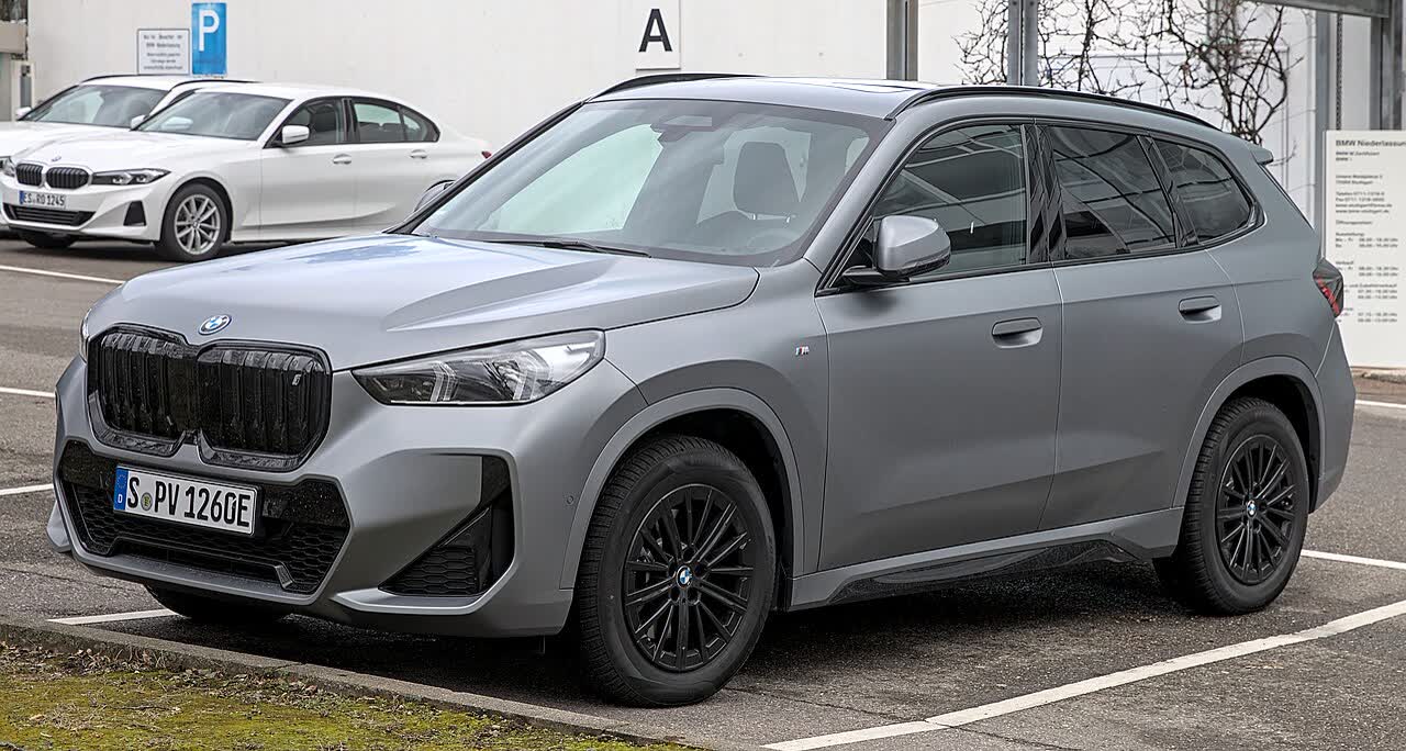 BMW iX1 xDrive30 (2025)