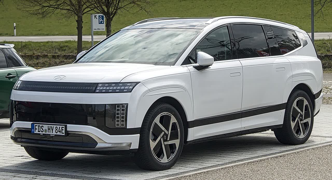 Hyundai IONIQ 9 (2025)