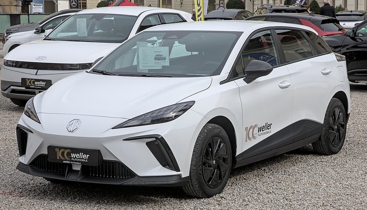 MG4 Luxury 64 kWh (2025)