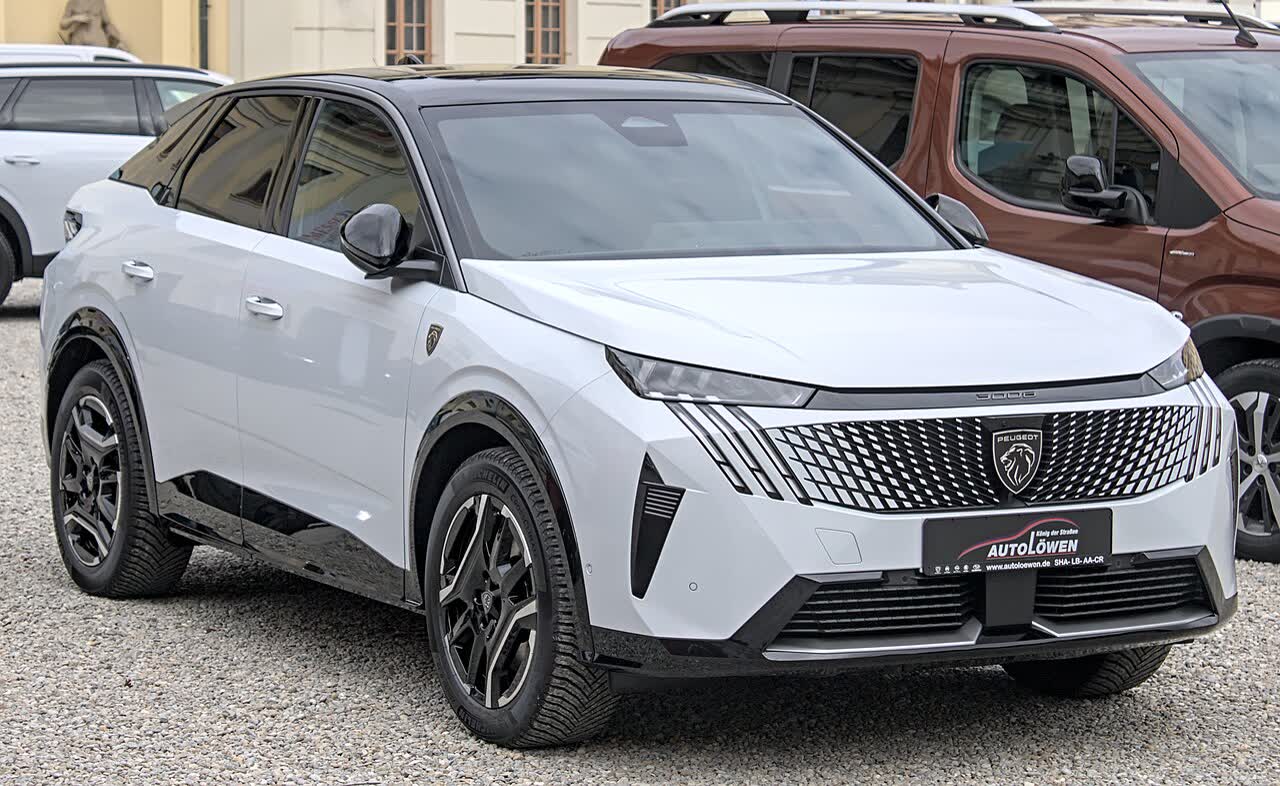 Peugeot e-3008 73 kWh (2025)