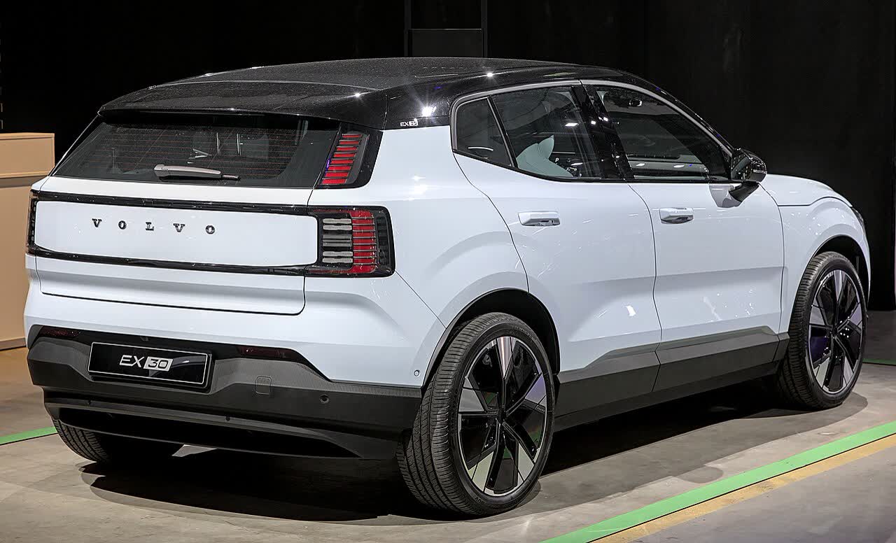 Volvo EX30 Twin Performance (2025)