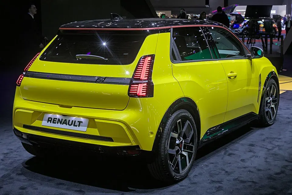 Renault 5 E-Tech Comfort Range (2026)