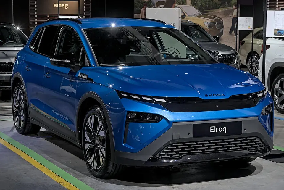 Nastat vai kitkat sähköautoon 2026 — talvirenkaan valinta