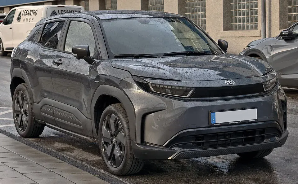 Toyota Urban Cruiser 61 kWh AWD (2026)
